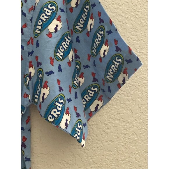 Vintage Nerds Candy Button Up Short Sleeve Collared Blue Shirt Men's Size L - Picture 12 of 14